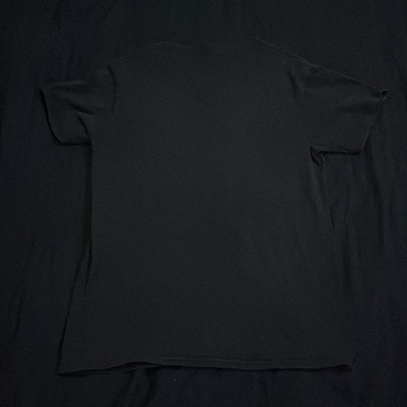black t-shirt - Picture 2 of 3